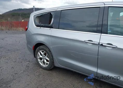 2017 Chrysler Pacifica Touring Plus из США, поврежденный, VIN 2C4RC1BG4HR781976